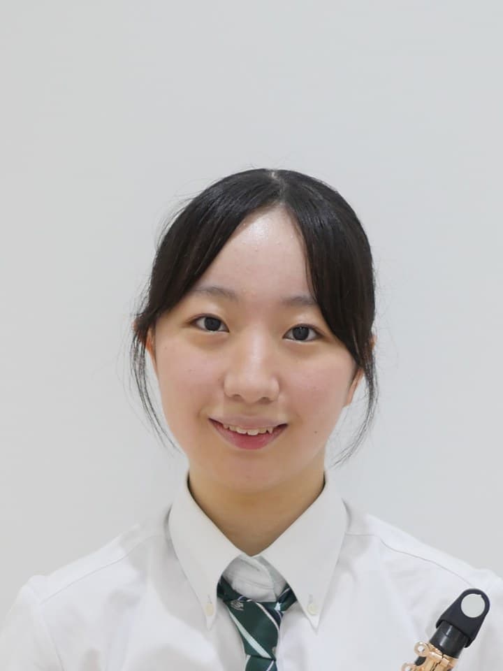 小西 真優